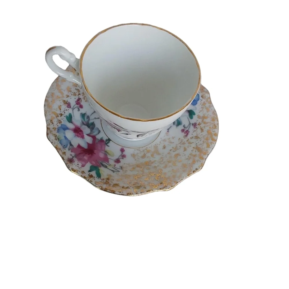 Consort Fine Bone Floral Teacup and Saucer Set with‎ Gold Accents